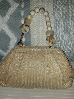 Adorable Straw Purse With Marble Beaded Handle